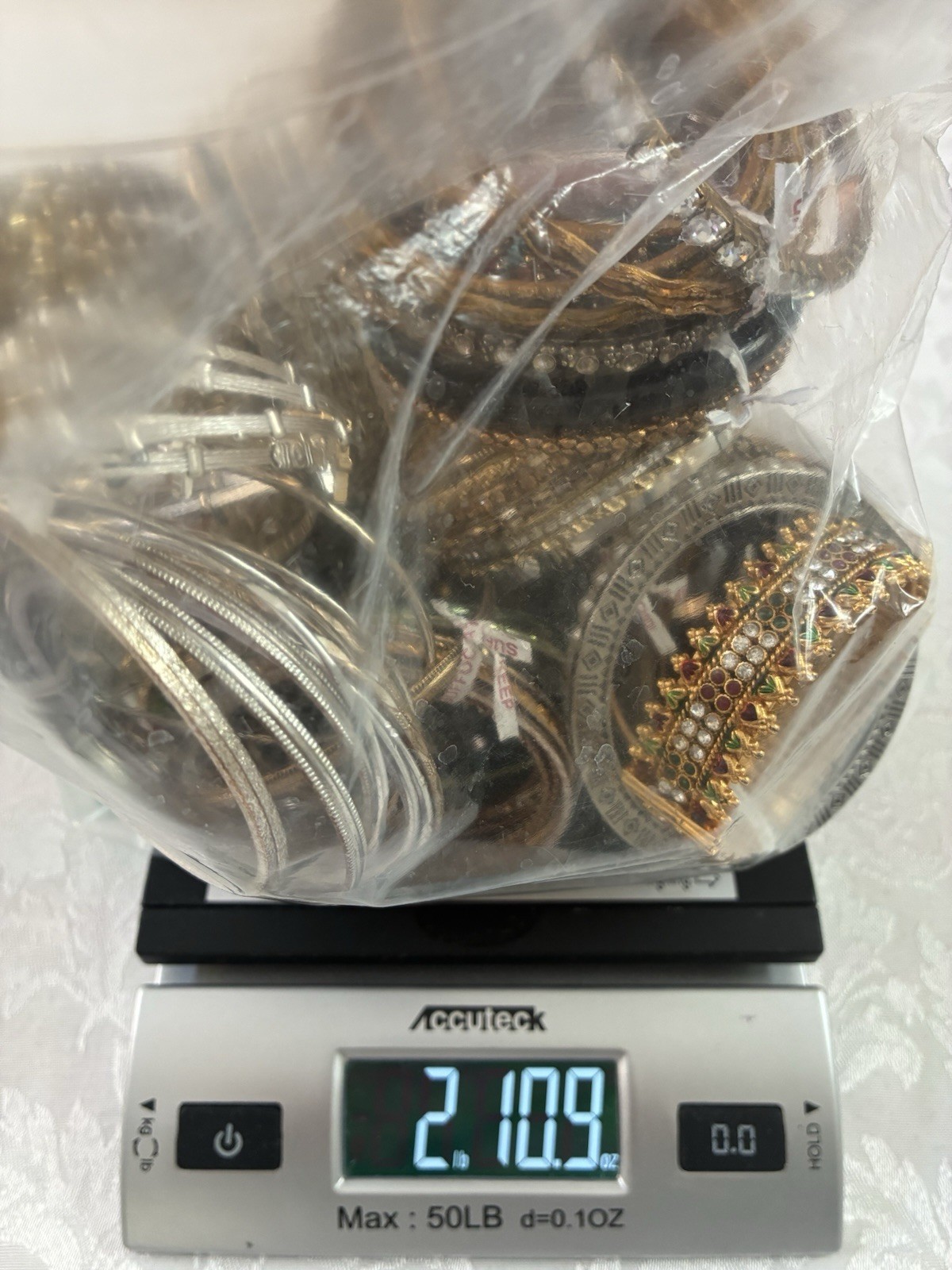 Huge Vintage Bracelet Jewelry Lot 2.10 lb Beaded Bangle Charm Stretch Variety