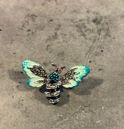 2 VTG PIN BROOCH BLUE BEE/BUG SILVER TONE ENAMEL AND RHINESTONES