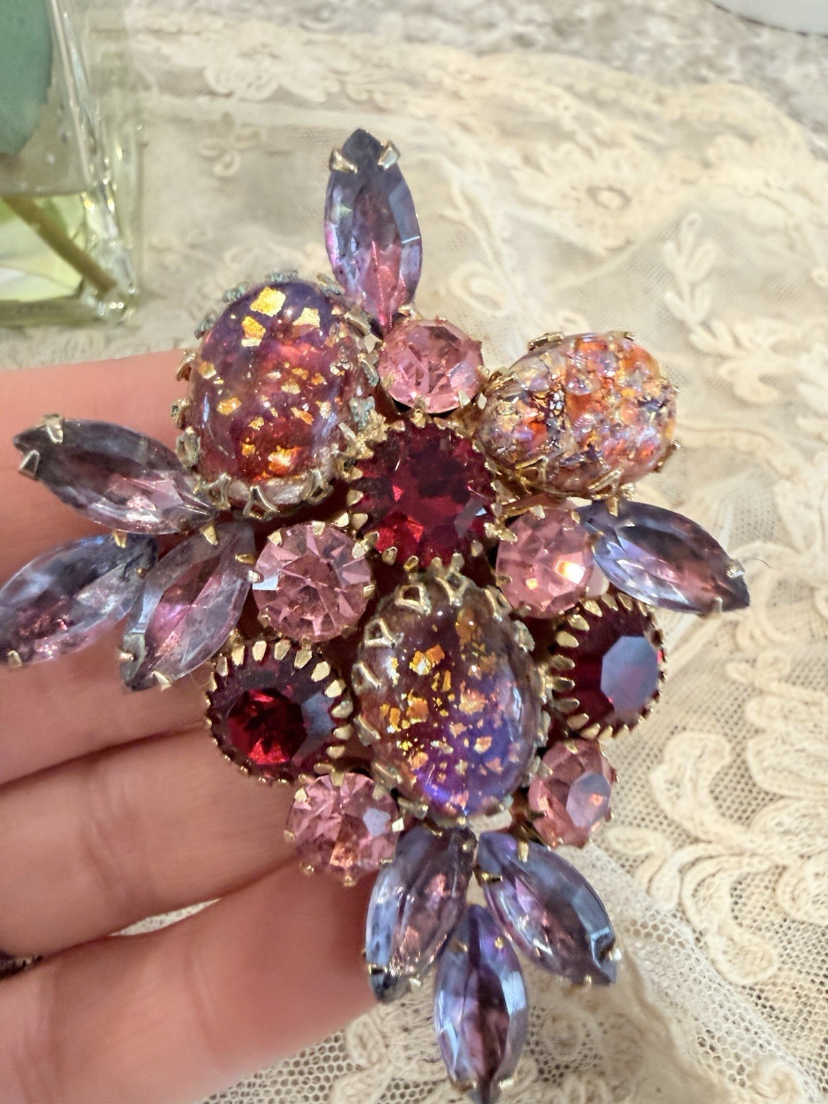Juliana Style Brooch Pin Pink Red Purple Stones Rhinestone Gold Tone Vtg