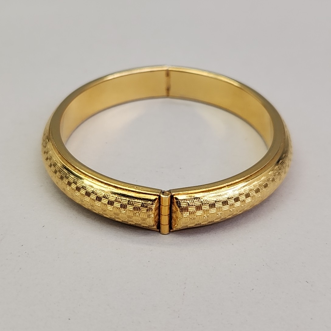 Vintage Bangle Bracelet Hinged Gold Tone Etched Cross Hatched 1cm 6.75″