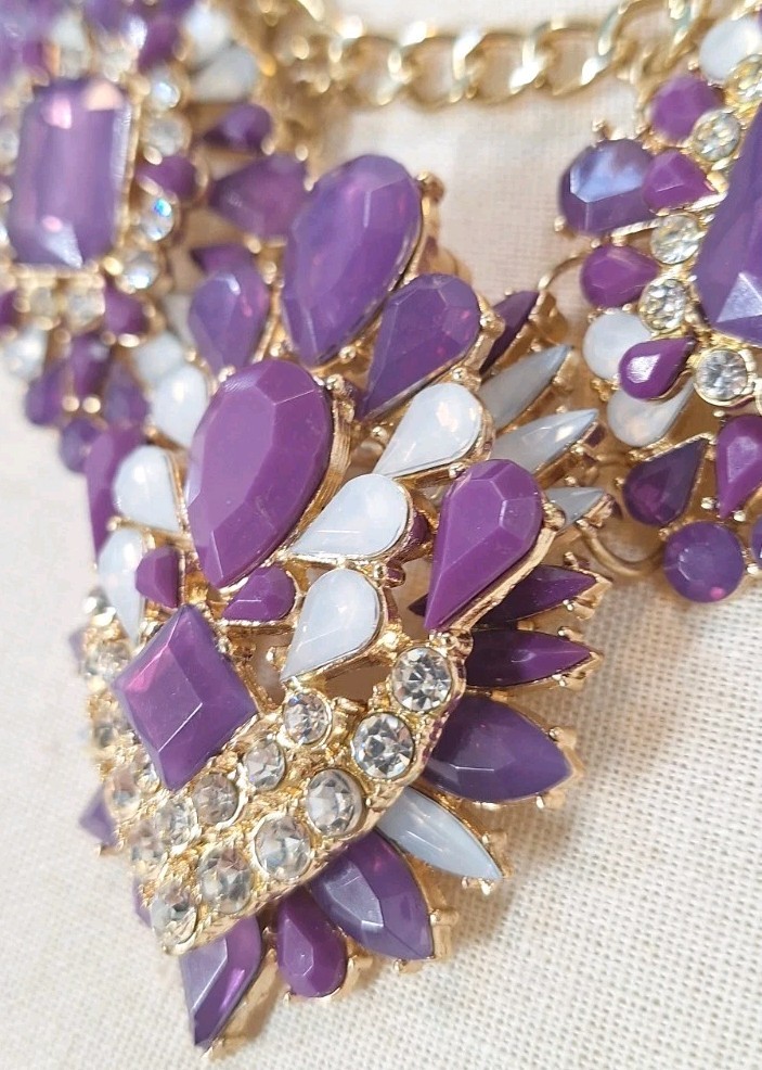 VTG Retro Goldtone Purple Resin Gem Statement Bib Necklace Regal Floral Cluster