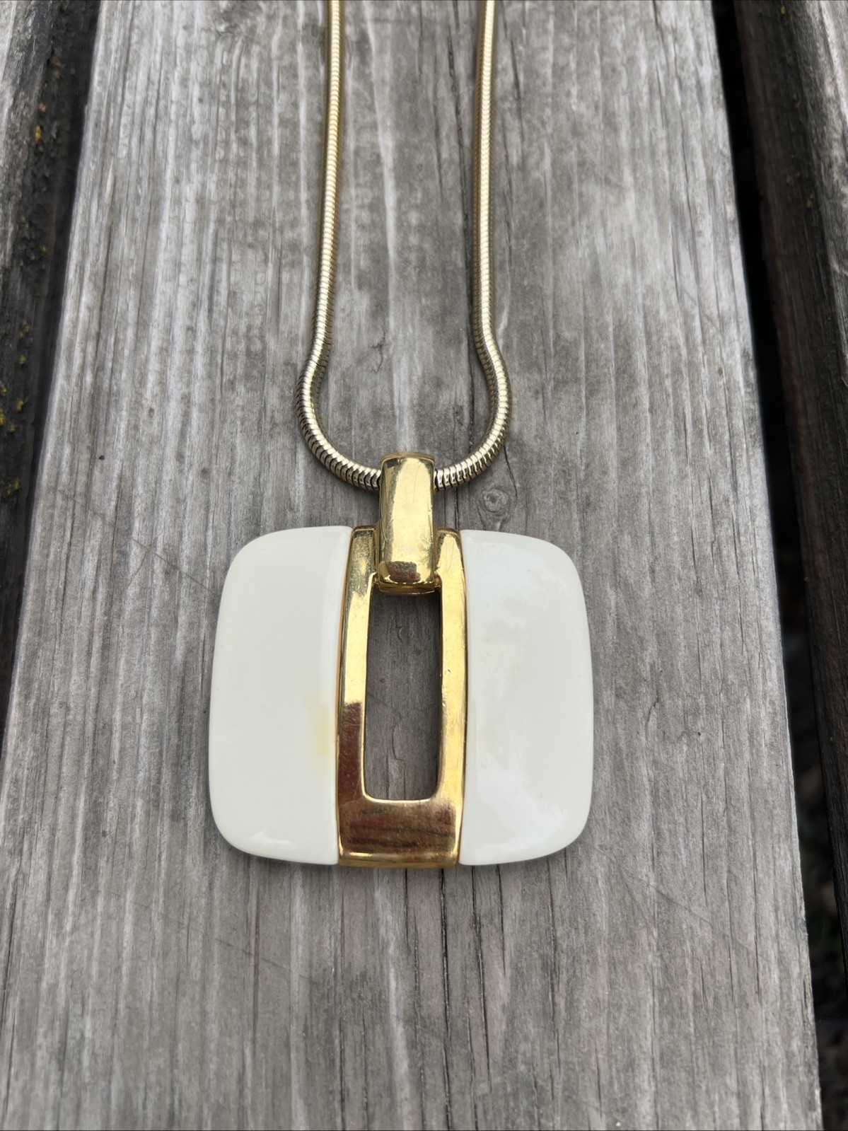 Vintage LANVIN IVORY KEYHOLE PENDANT NECKLACE