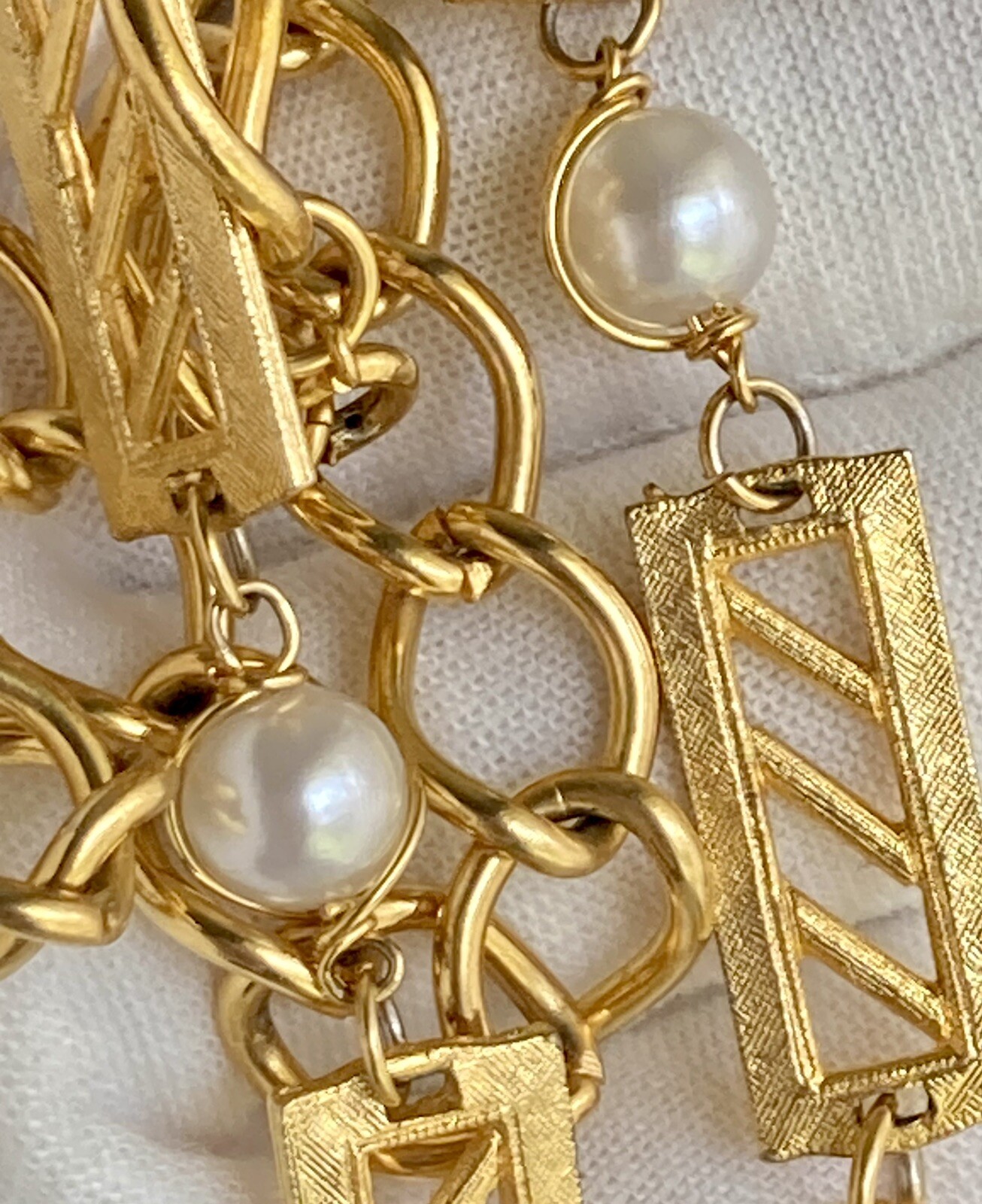 Vintage Gold Tone Bar Faux Pearl Station Oval Link Chain 52 inch Necklace 89.13g