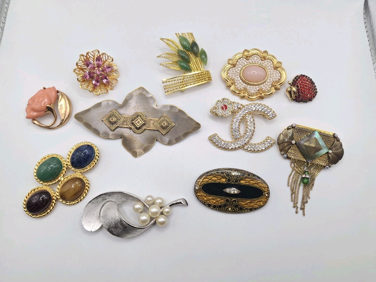 Vitage Brooches Pins Signed Monet Avon Trifari W Stones Lot