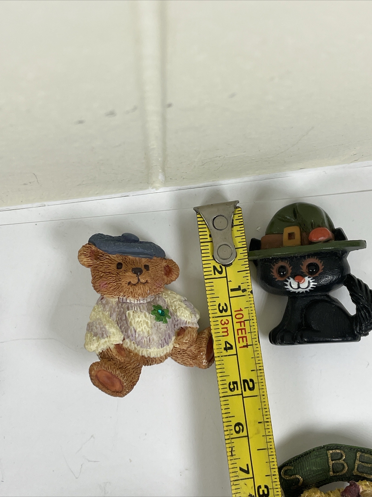 Lot of Brooches/Pins Resin Metal Vintage Assorted Shapes & Colors Bears Cat Zebr