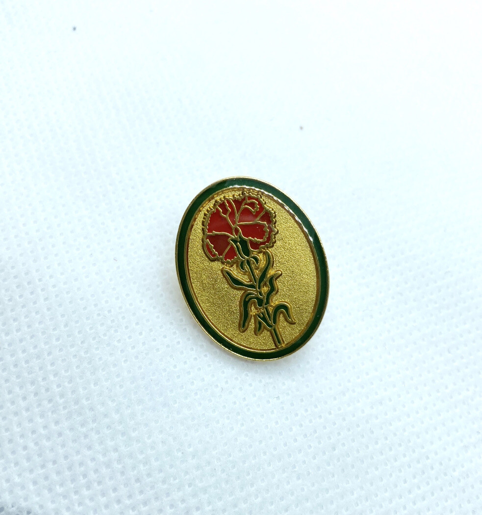 Vintage Rose Lapel Pin By Valley Casting Gold Tone D8