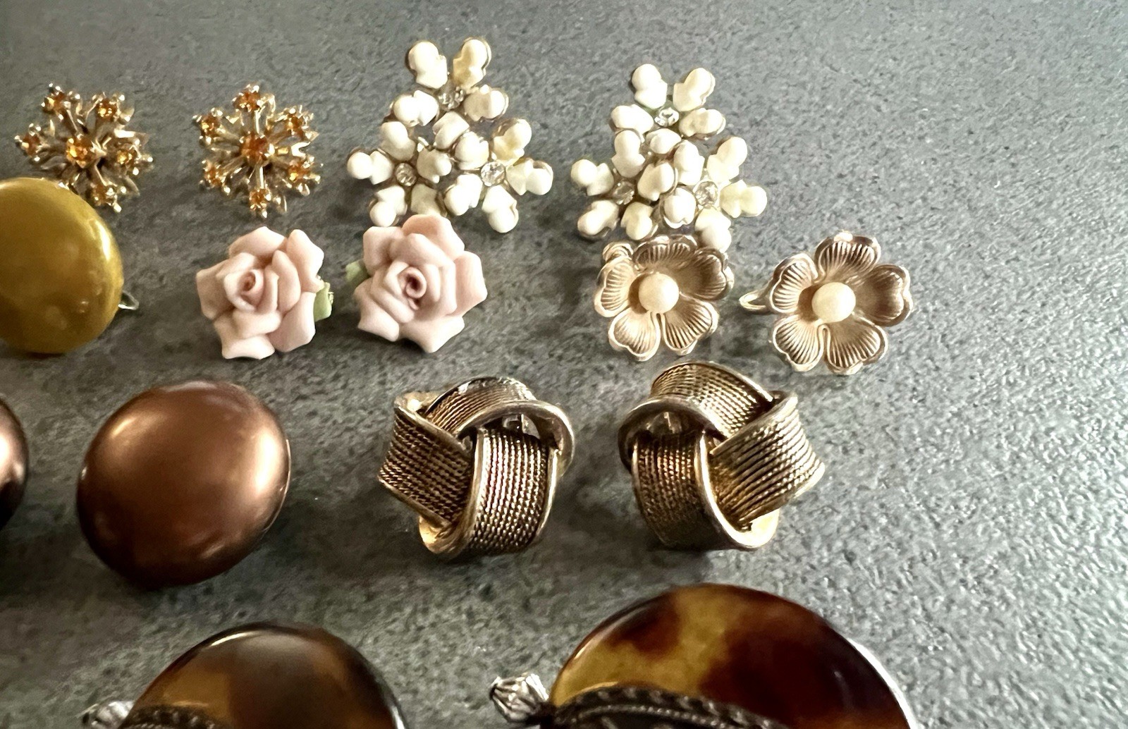 Vintage Costume Jewelry Lot Clip On / Screw Back Earrings 13 Pain