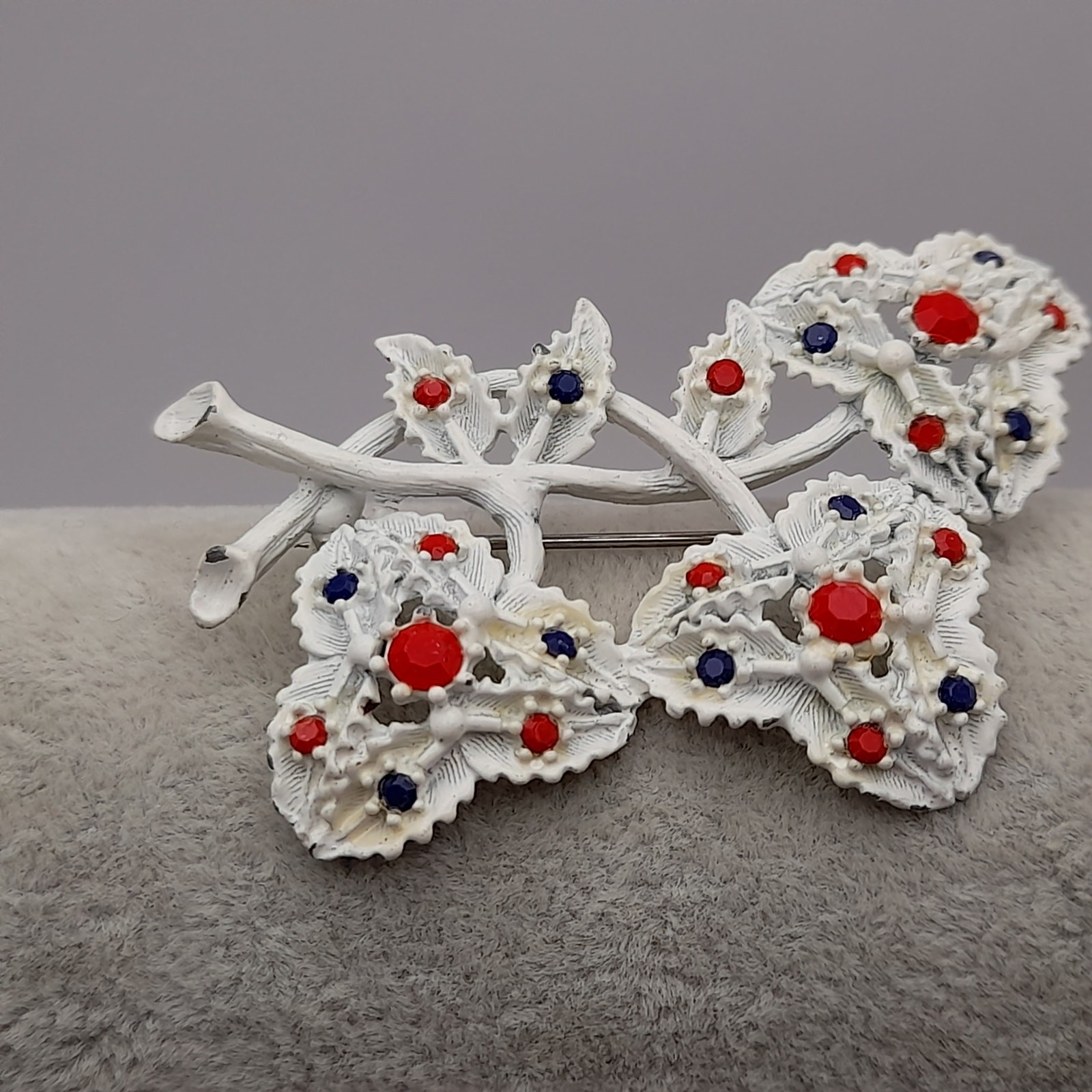Vintage 1960s White Enamel Red Blue Rhinestones Floral Brooch – 2 3/8 Inches
