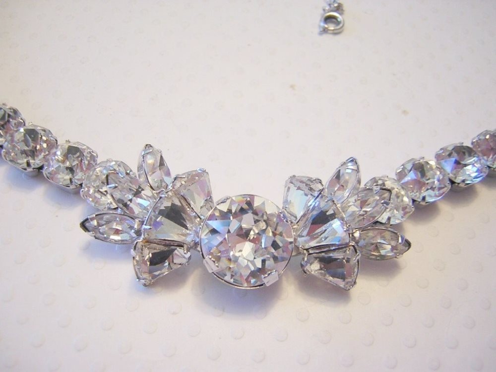 EISENBERG Exquisite HEADLIGHT & TRILLION Rhinestones UNIQUE Design NECKLACE