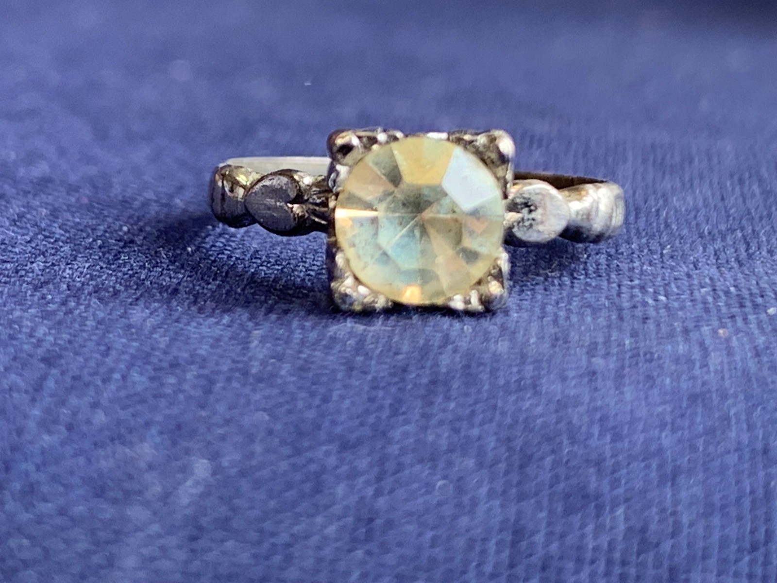 Vtg Sterling Silver Childs Ring 1g Fine Jewelry Size 1.75 Tinted Stone *READ*