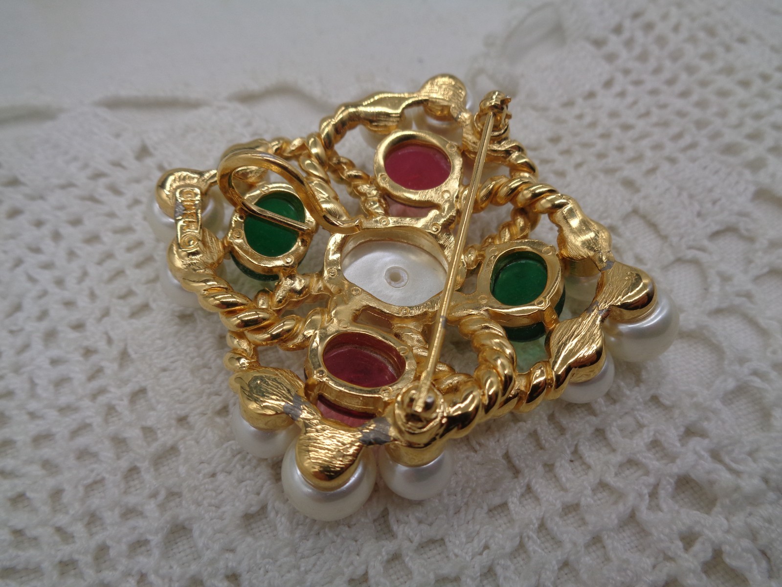 Vintage CINER Faux Pearl & GRIPOIX GLASS Cabochon BROOCH / Pendant