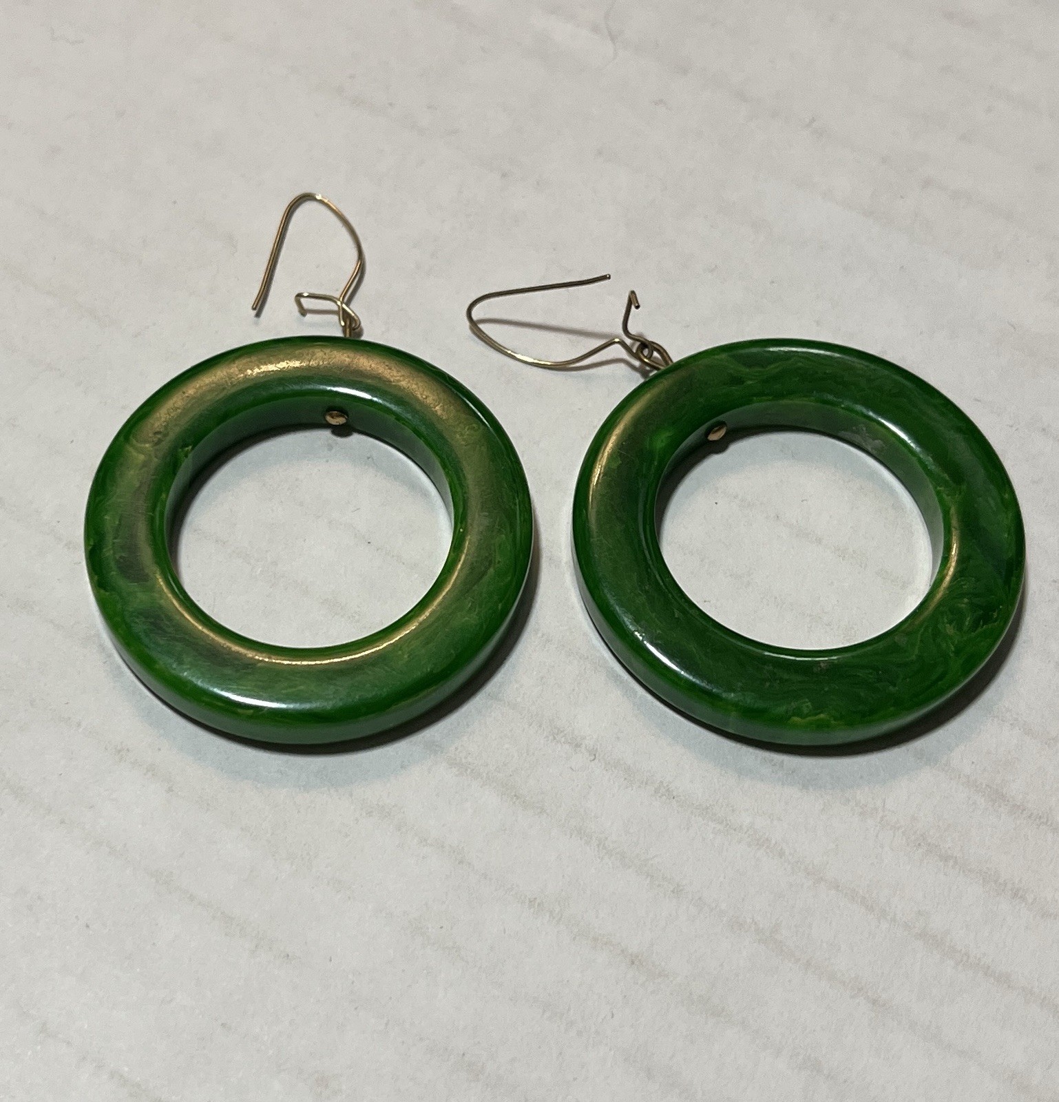 Vintage Green Bakelite Pierced Hoop Dangle Drop Earrings Marbled