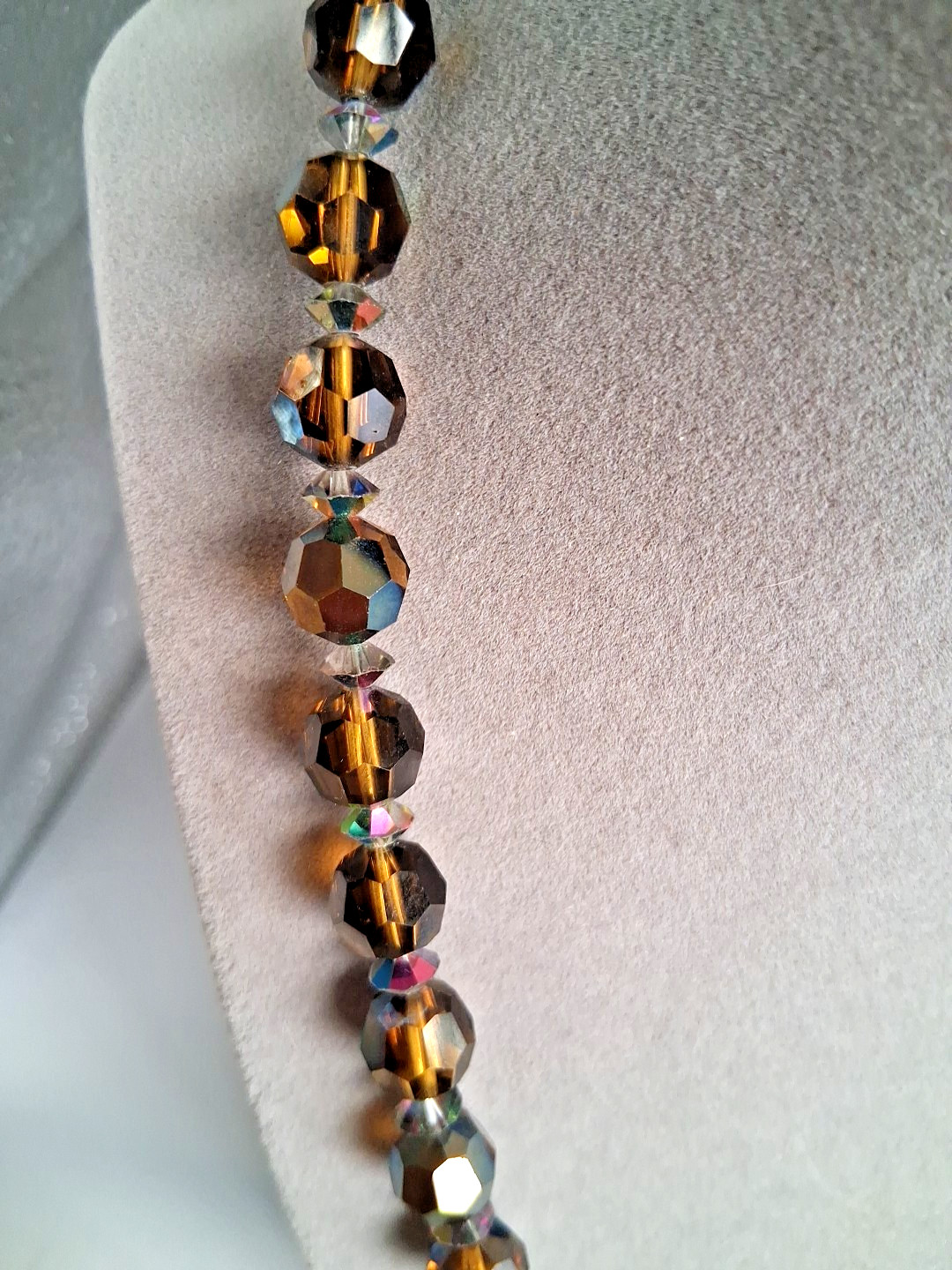Vintage Amber/Brown AB Crystal Glass Faceted Bead Necklace Single Strand 20″