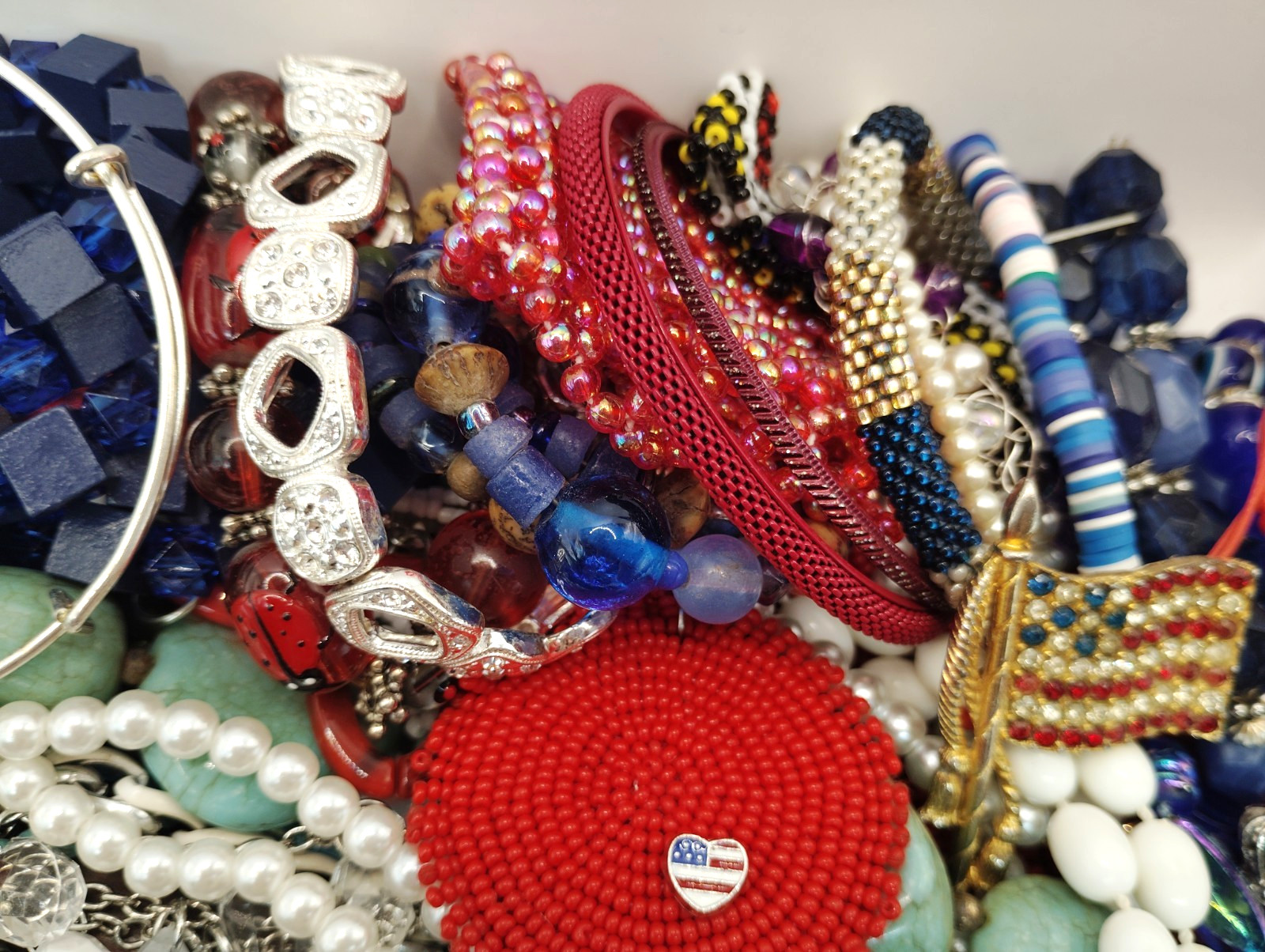 135 Vtg Wearable Pcs RED, WHITE & BLUE Patriotic Mixed Lot, FREE SHIP! Lot#681