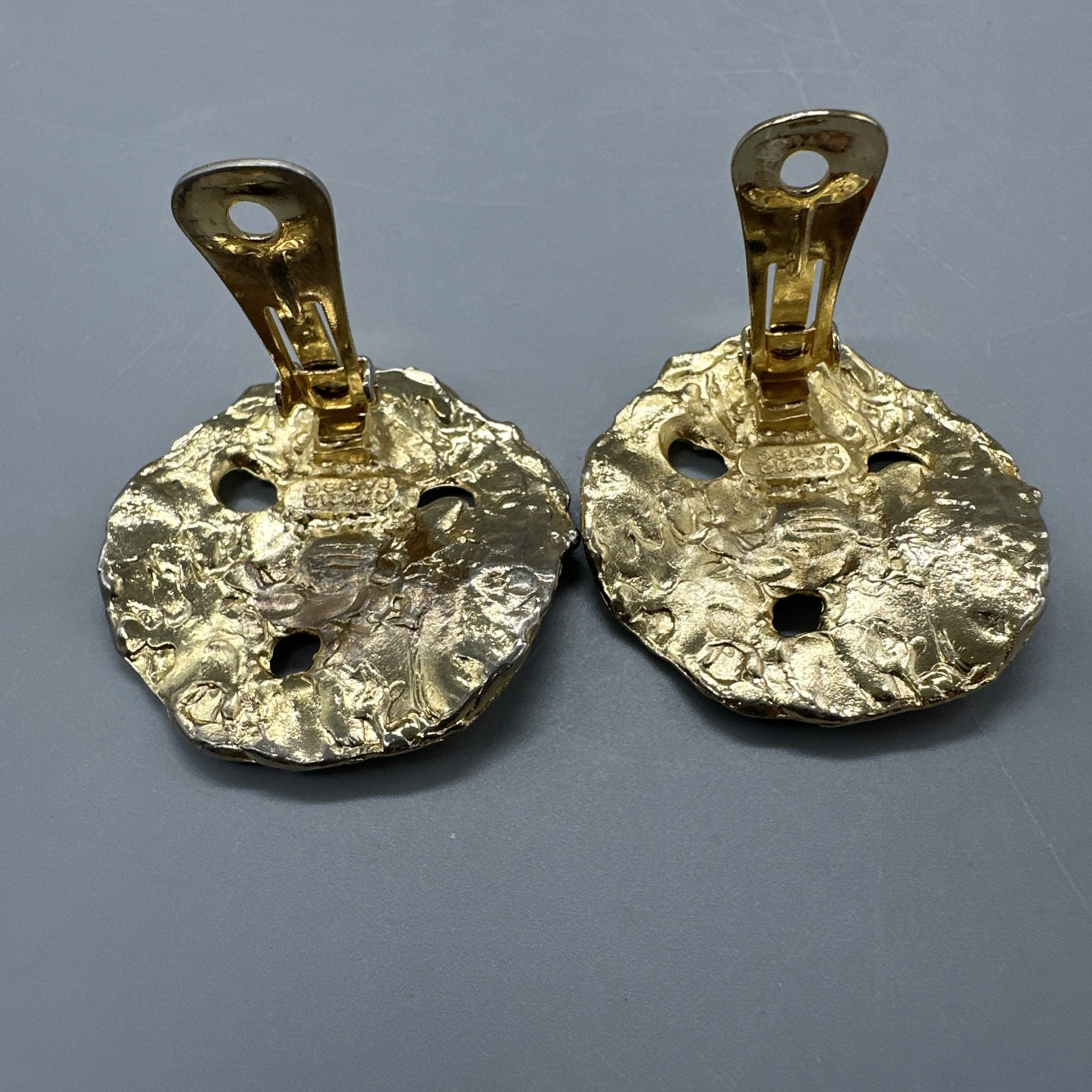Orena Paris Large Gold Tone Clip On Earrings Vintage Sand Dollar