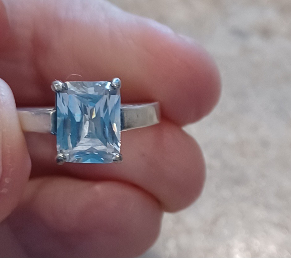 925 STERLING SILVER Ring Cubic Zirconia Stone sz about 7 1/2
