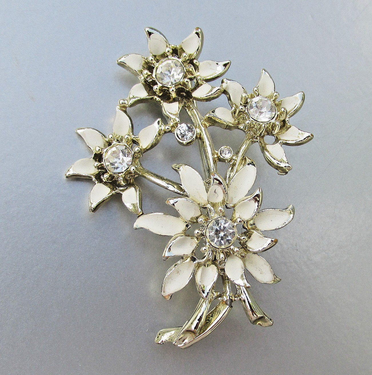 Vintage Mid-Century Cream Enamel & Rhinestone Flower Cluster Brooch Pin