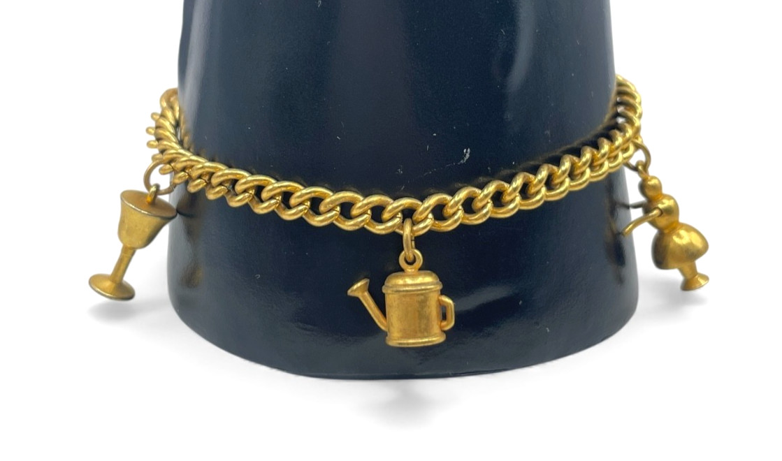 VTG Gold-tone Mom Gardening charm bracelet water can lawnmower Wheelbarrow 7.5″