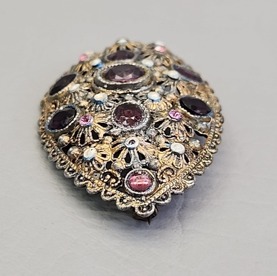 Vintage New England Glassworks Brooch Purple Rhinestones Needs Repair 3″