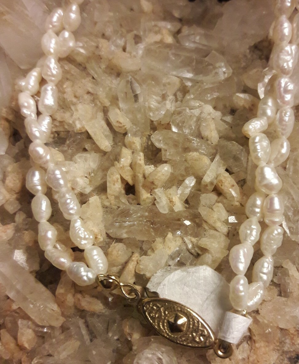 Antique Pearl Lapis Lazuli 18″ Beaded Double Necklace gold tone