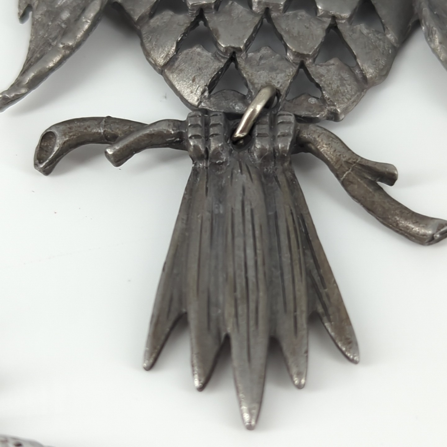 Vintage Pewter Tone Large Articulated Owl Hammered Oval Link 20″ chain Necklace