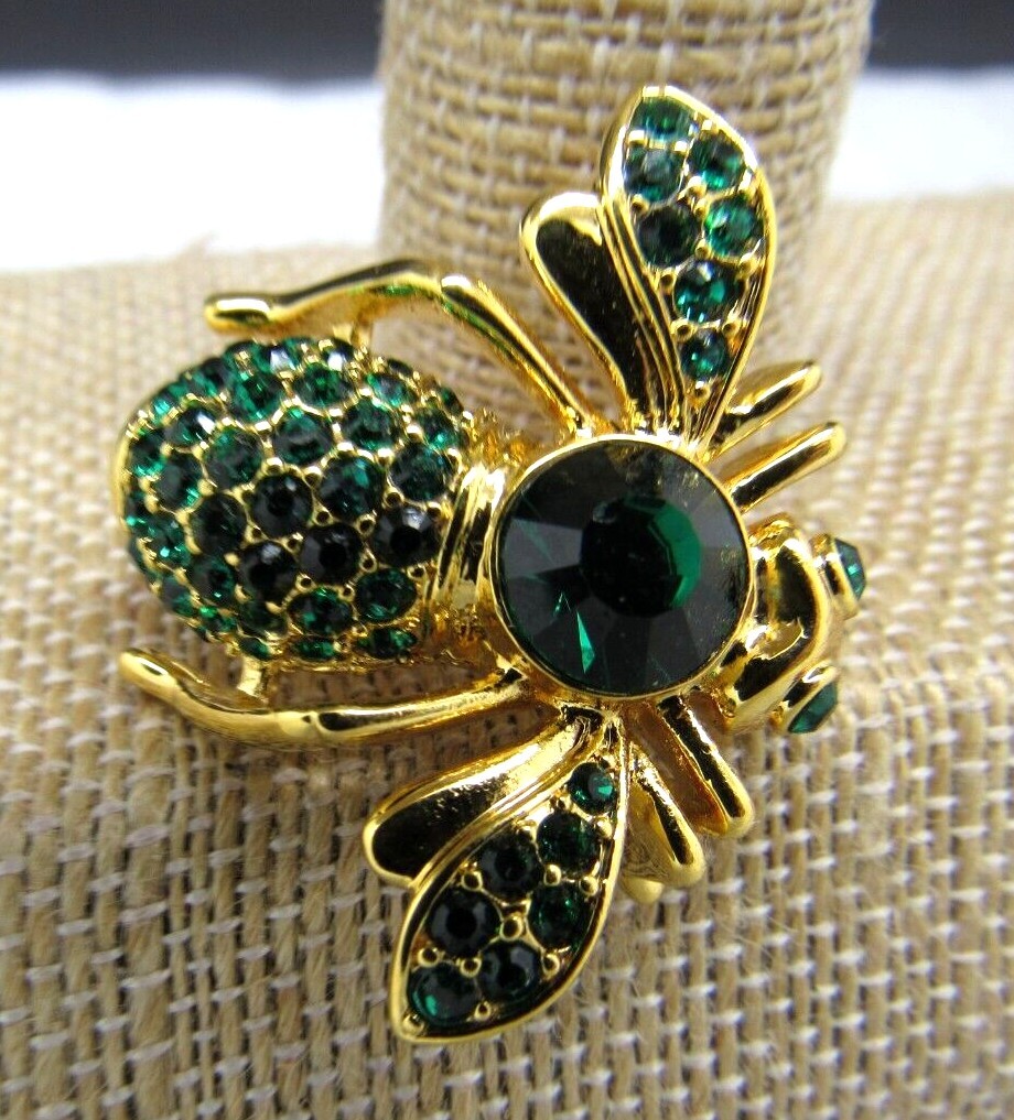 JOAN RIVERS MAY SWARVOSKI CRYSTAL EMERALD BIRTHSTONE BEE BROOCH PIN NEW