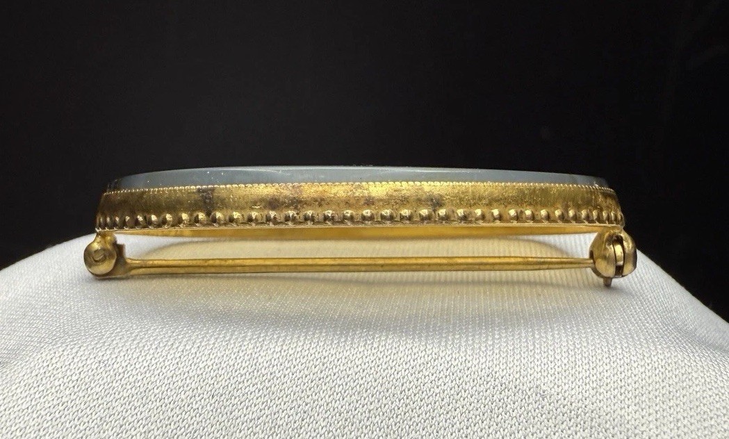Brooch Pin Vintage Oval Banded Agate Gold Tone 4cm Long