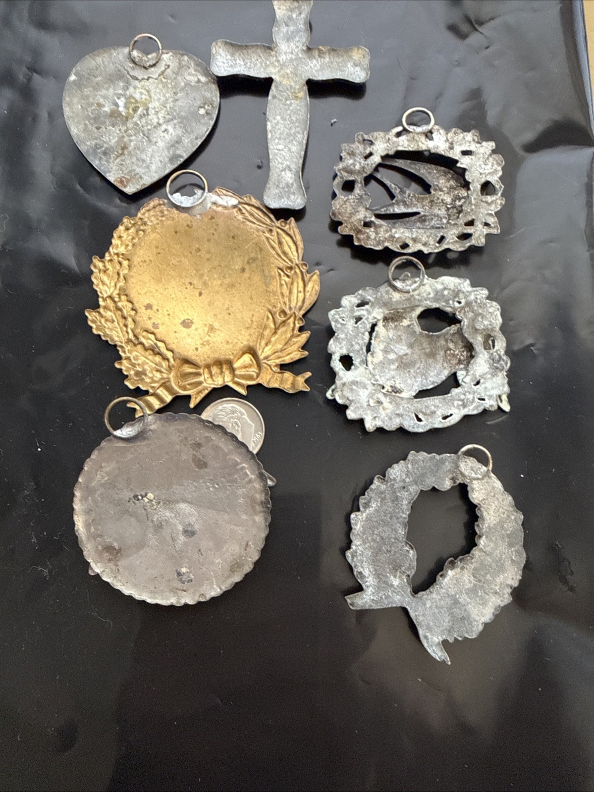 7 Vintage Brass Pendants Cross Angels Bird Rabbit Wreath Art Noueva Victorian