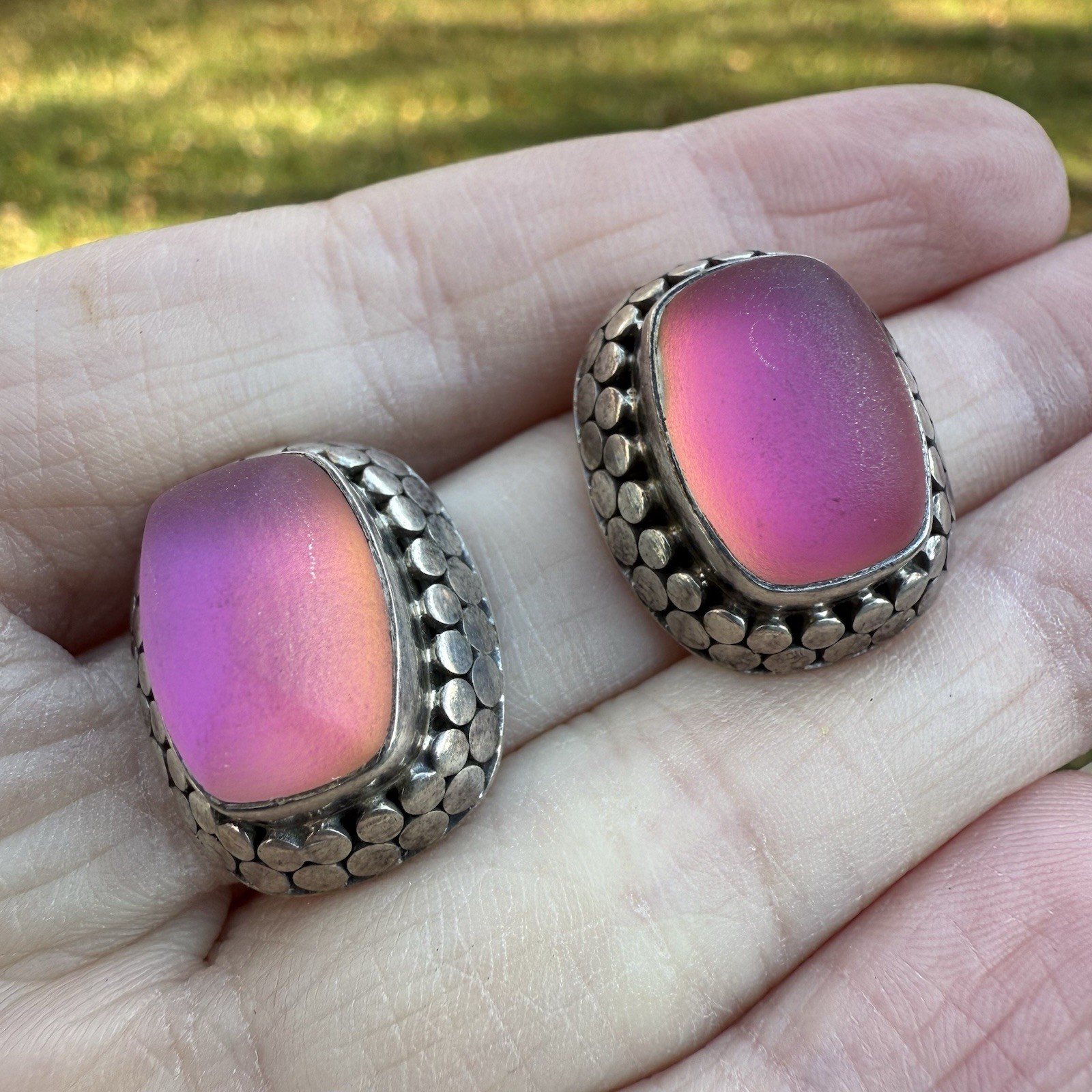 VTG Amy Kahn Russell Celestial Quartz Color Shift Sterling Clip Earrings Pink