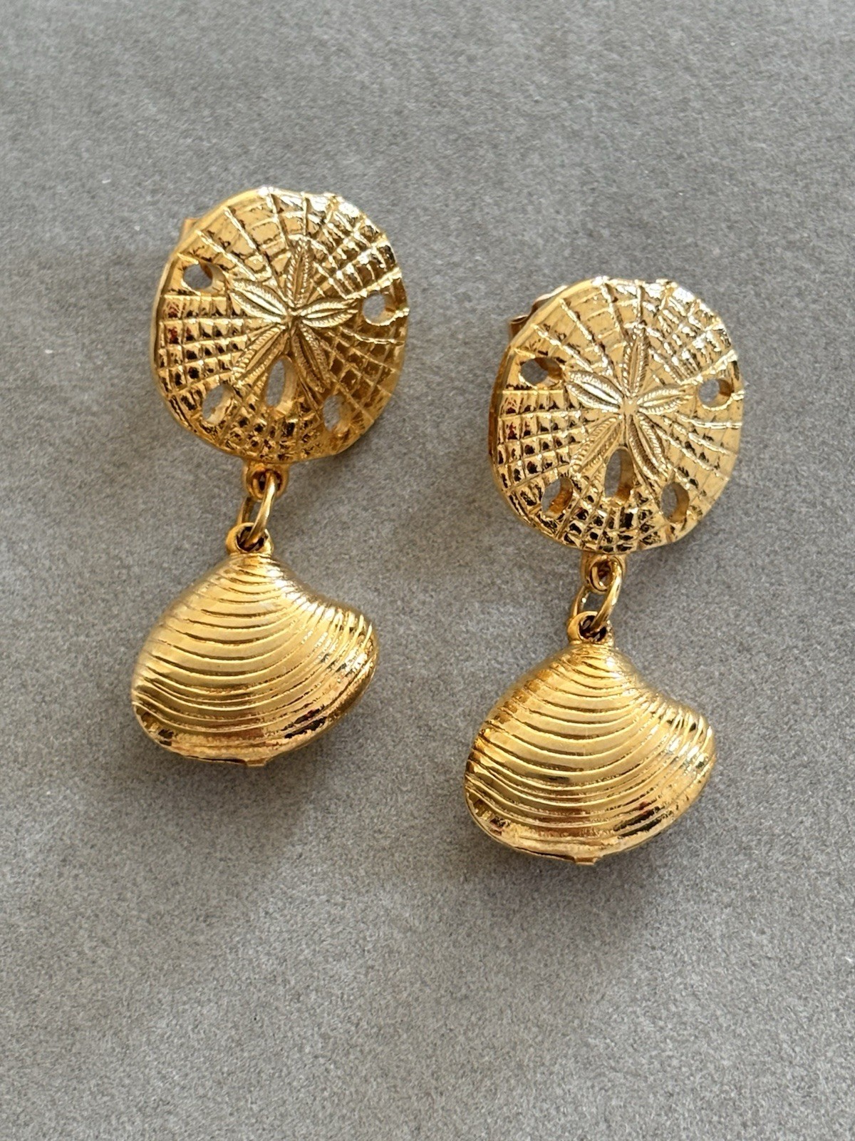 Vintage Gold Tone Shell and Sand Dollar Drop Earrings 39mm Long Great Condition