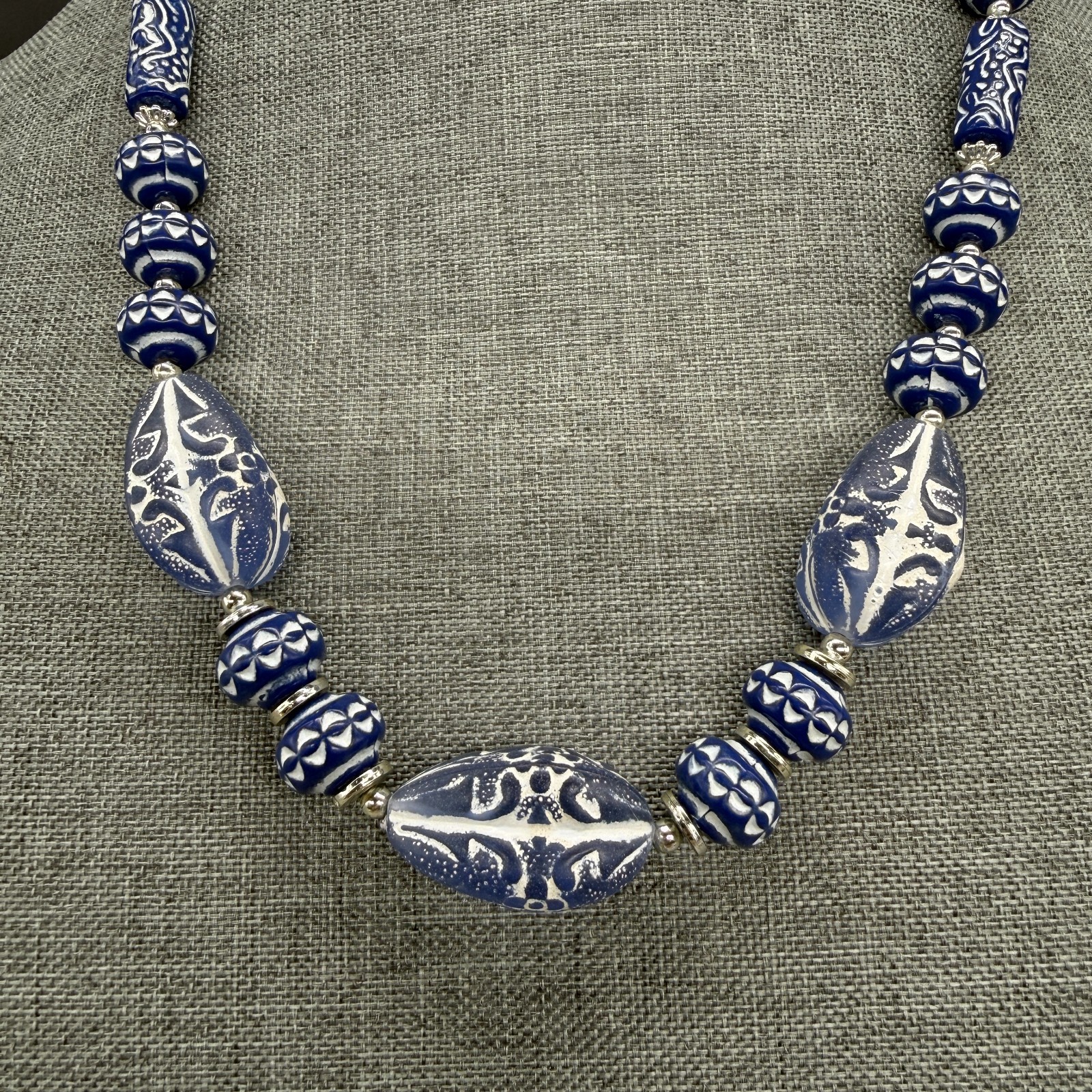 Vintage Necklace Blue White Patterned Beaded 22 Inches