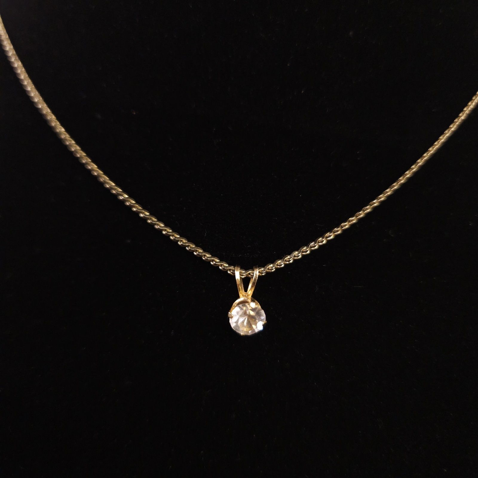 Vintage Solitaire Clear Rhinestone Pendant Gold Tone Chain 15″