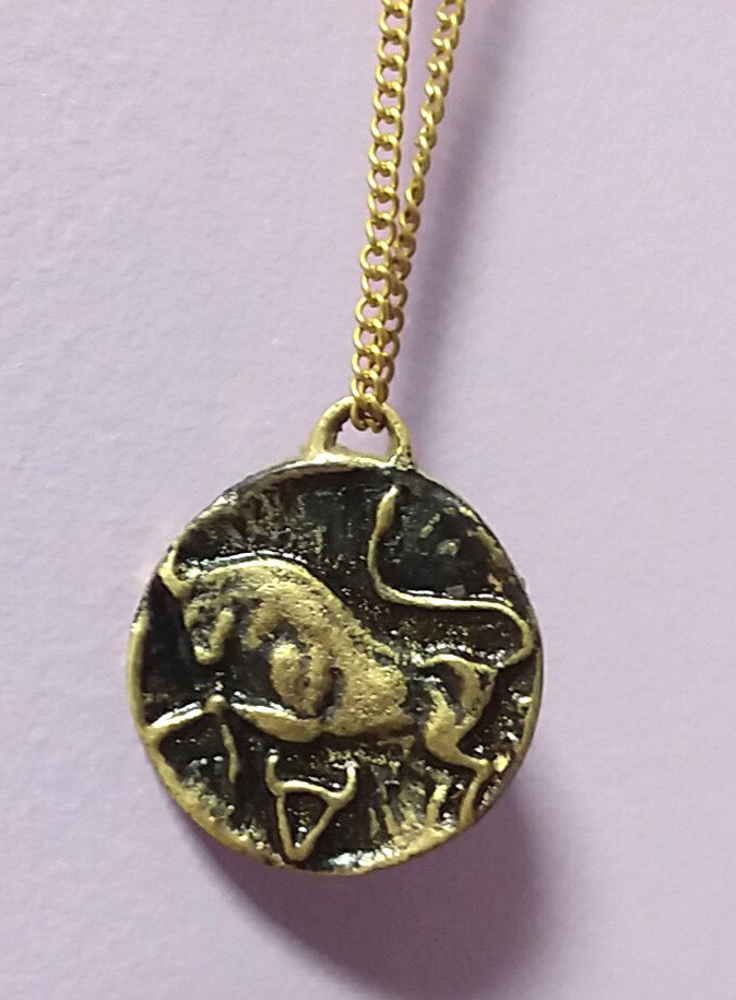 Vintage Zodiac Necklace ~ Gold Tone ~ Taurus (Taureau) April 21 – May 20 ~ 32″
