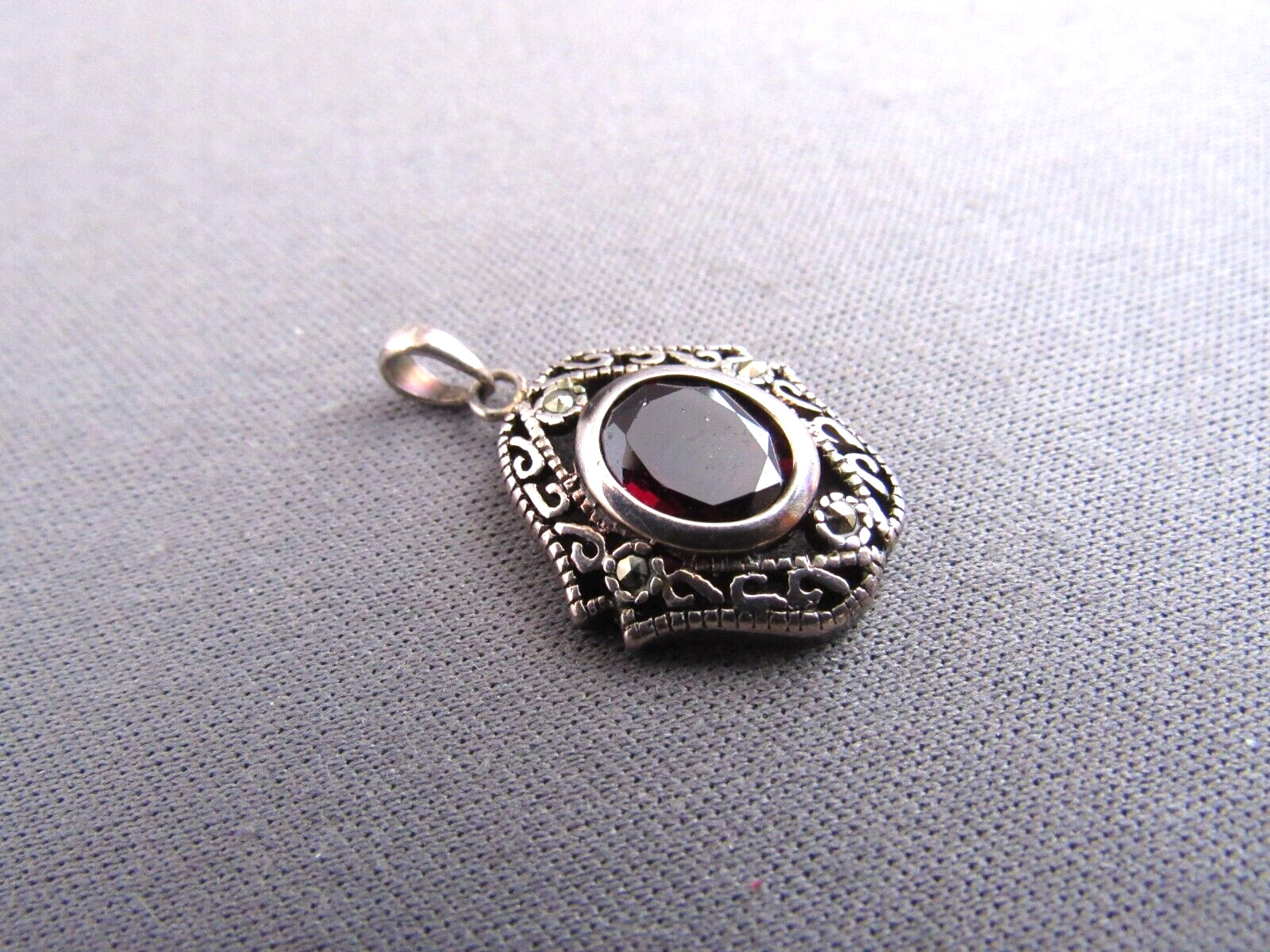 VINTAGE ART DECO DBJ STERLING MARCASITE OVAL GARNET DANGLE PENDANT