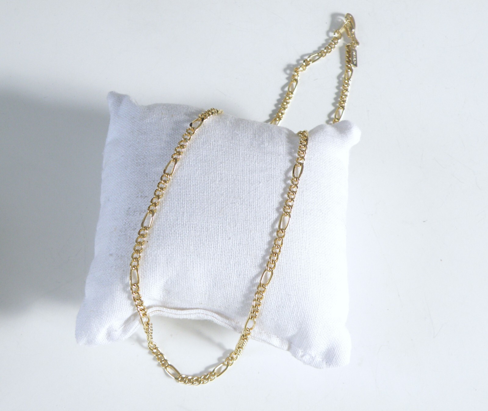 QVC 14KGP Gold Plate Signed Figaro Chain Link Necklace 18″