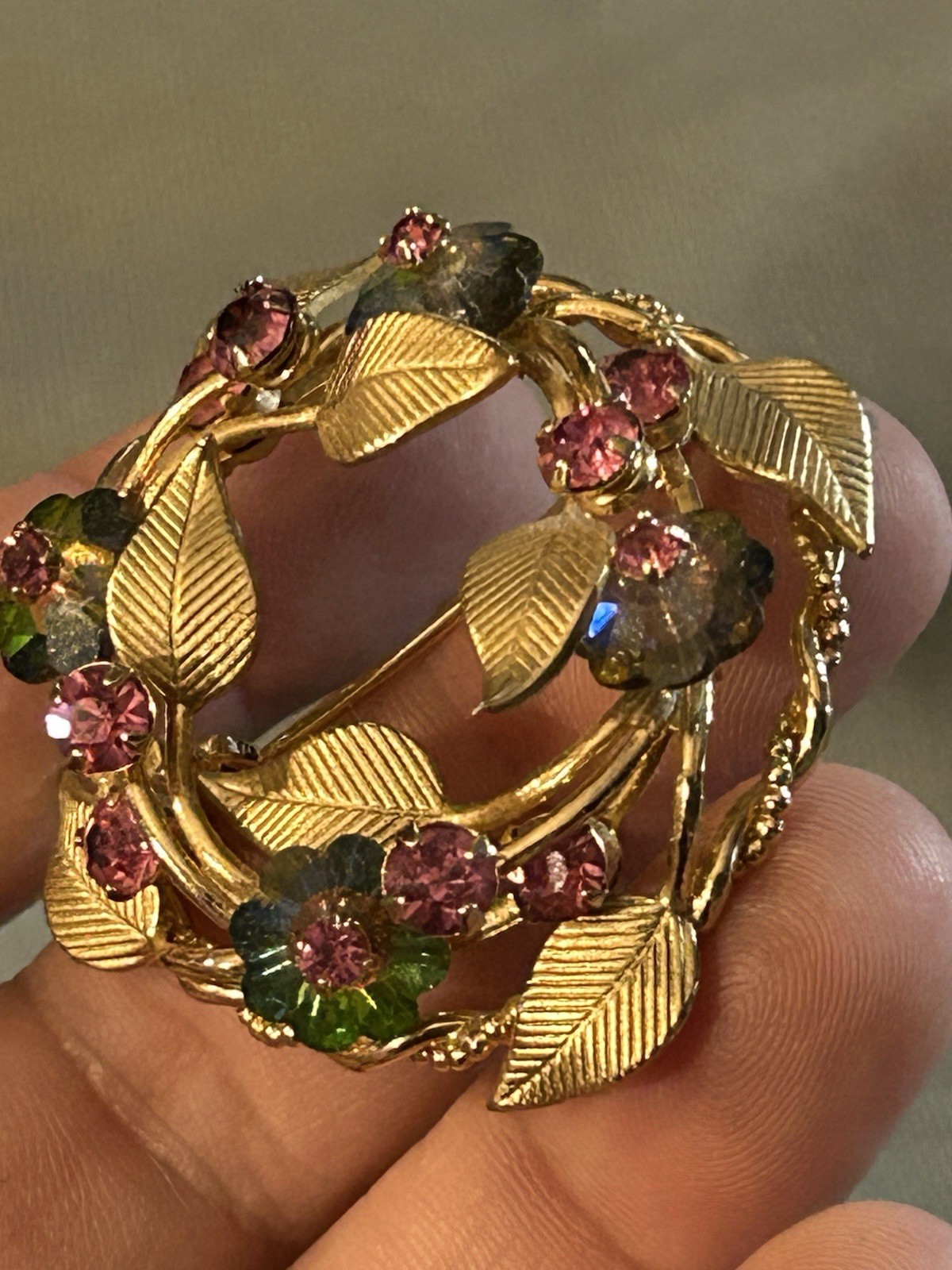 Vintage Garden Party Brooch Pink Crystals Gold Tone Leaves