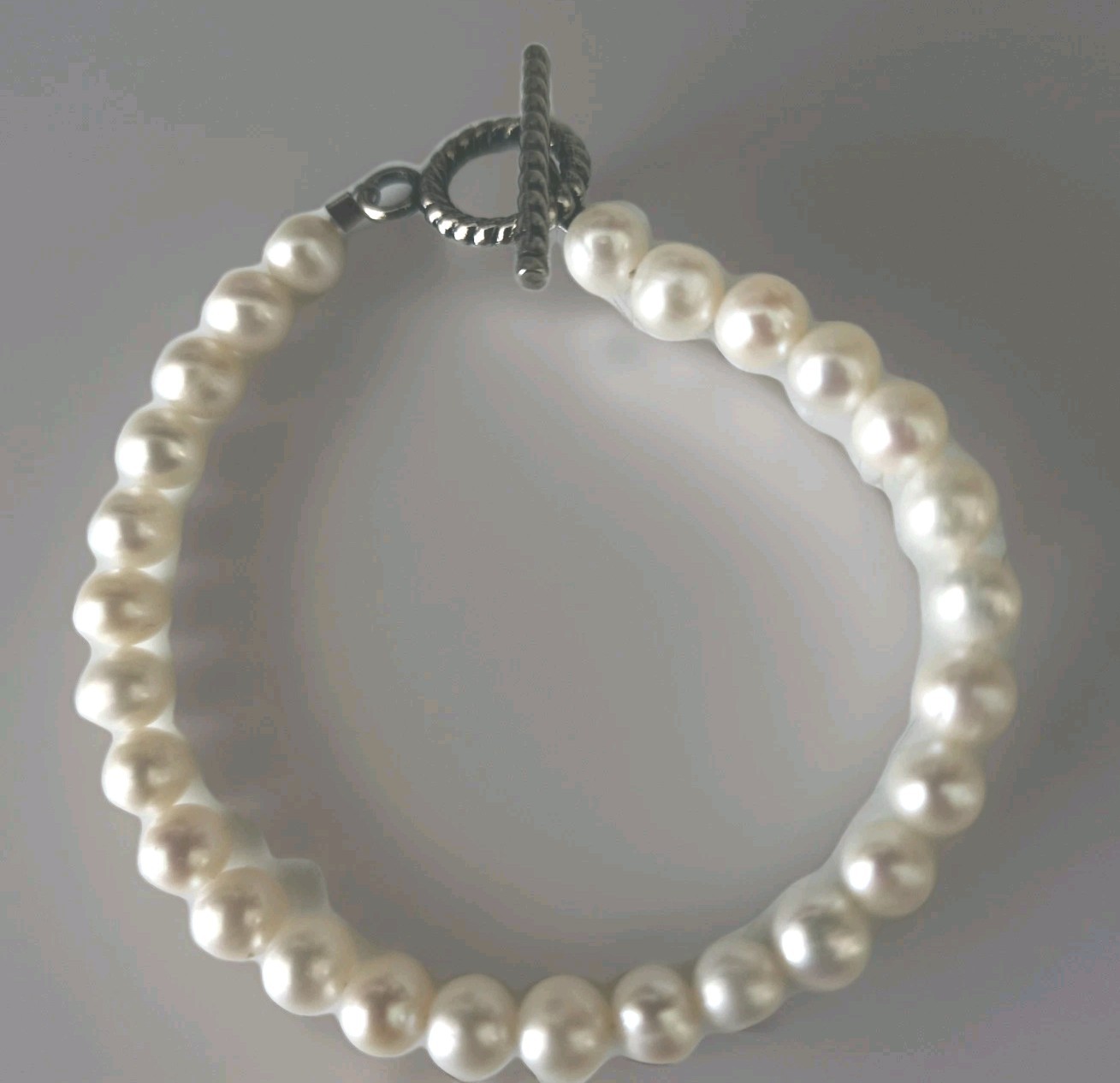 White Pearl Bracelet With Silver Toggle Closure