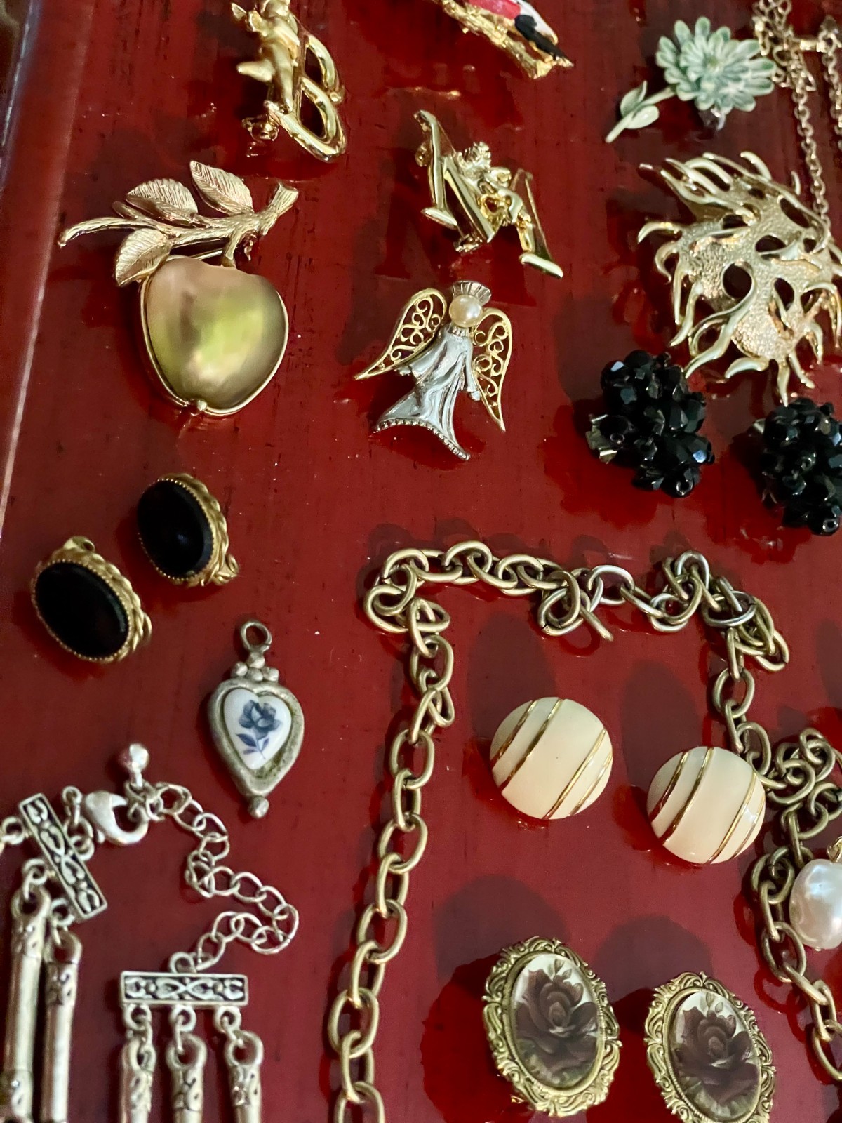50 pc Vintage Mod Jewelry Lot Monet Sarah Cov Chicos Giovanni W Germany Signed