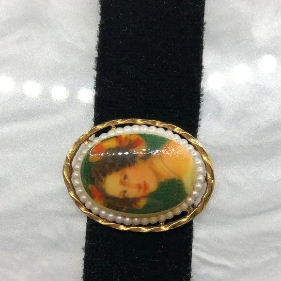 Vintage Arthur Pepper ART Portrait Cameo Black Velvet Choker Victorian Style