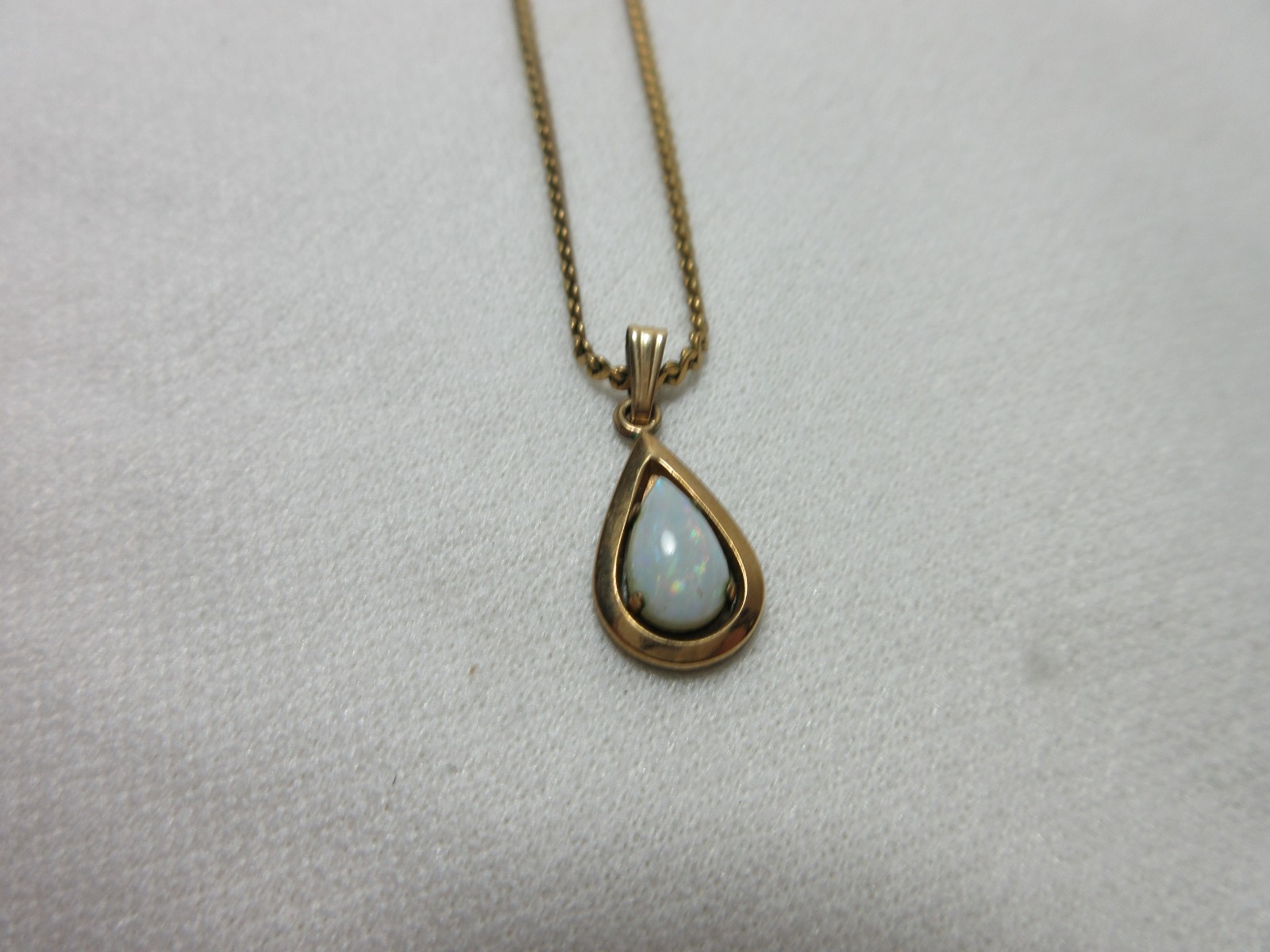 VINTAGE 14K & 12K YELLOW GOLD FILLED PPC NECKLACE CHAIN OPAL PENDANT #48