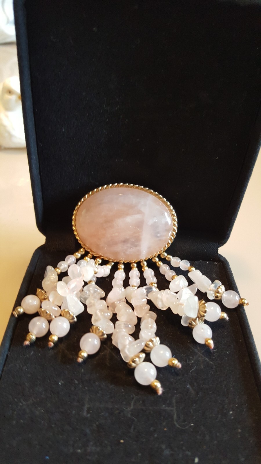 VINTAGE STUNNING ROSE QUARTZ PIN BROOCH w addition Tassel beads WOW