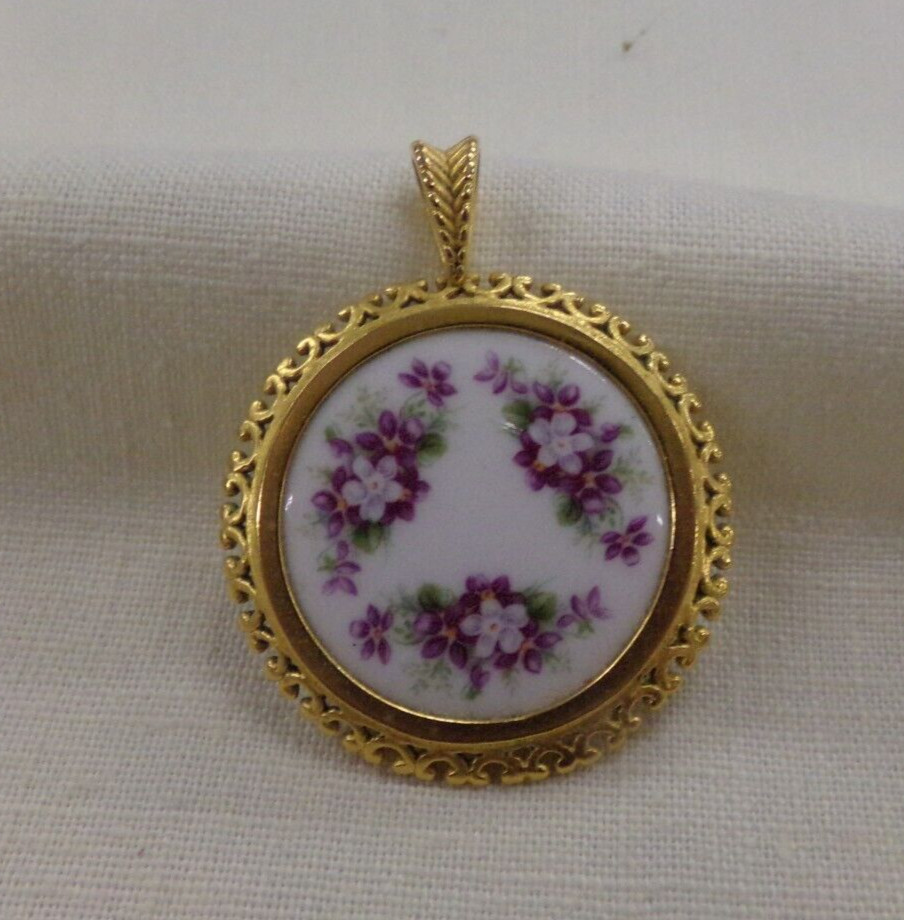 Danbury Mint Royal Albert England Necklace Pendant w Bone China Floral Design