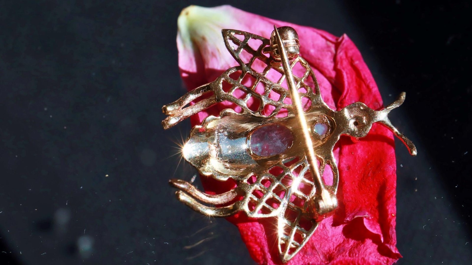 14k yellow gold brooch 0.90ct natural multi gemstone 0.97″ bee pin 2.24gr N3140