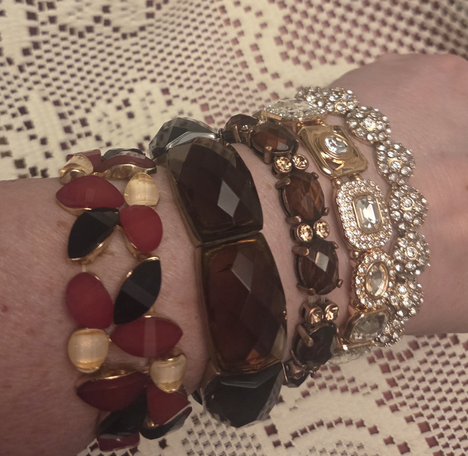 28 Vintage to Now~Costume Jewelry BRACELETS Rhinestone Bead Stretch LOT