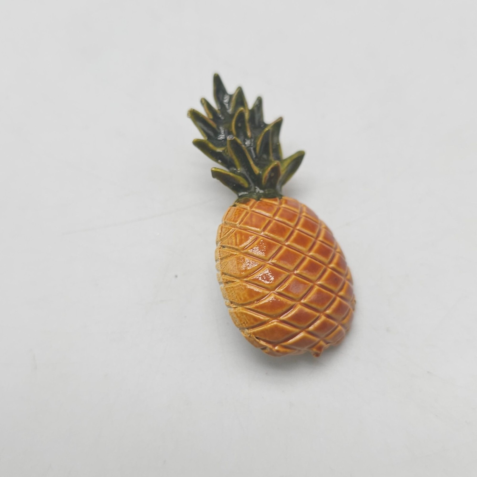 Vintage Pineapple Pin Brooch For Women Enamel Finish Fruit Jewelry