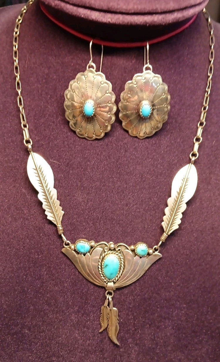 VINTAGE TURQUOISE NAVAJO STERLING SILVER FEATHER NECKLACE & EARRINGS