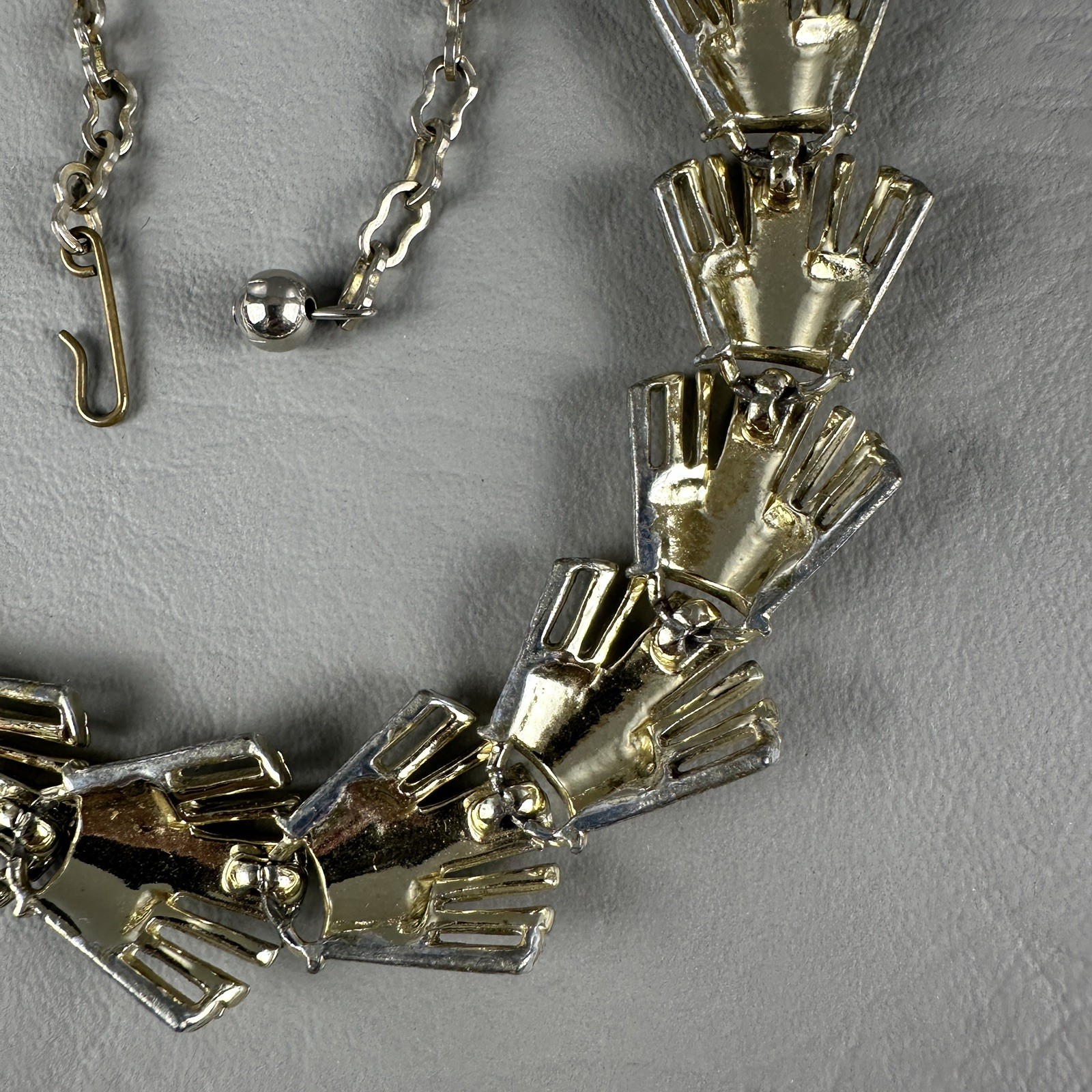 Vintage Art Deco Link Necklace Gold Tone Fan Statement Adjustable 13–14″