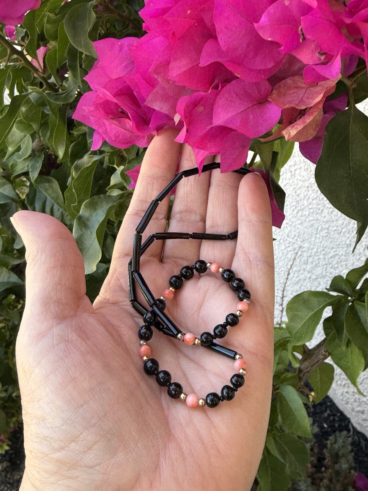 Vintage Angel Skin Coral & Black Coral Gold Tone Bead Accent Necklace Elegant!