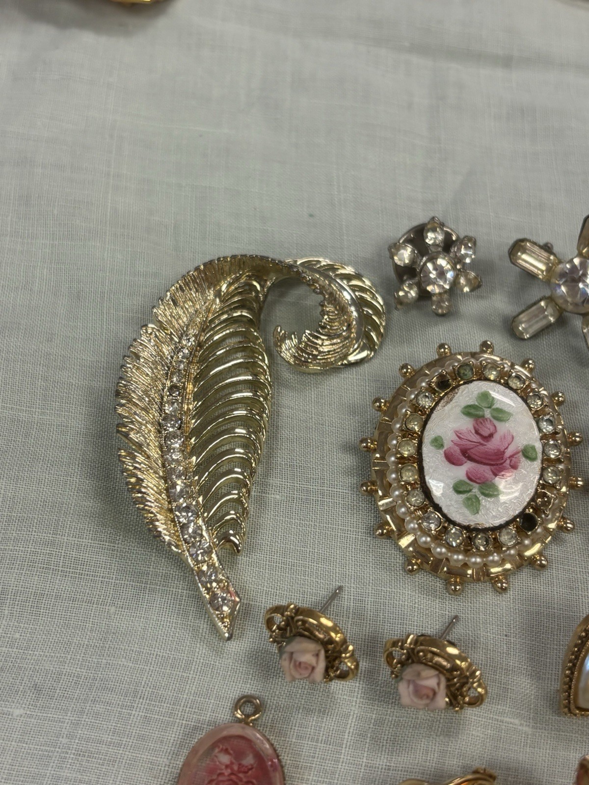 VTG Jewelry Lot Coro Monet 1928 Signed Brooches Earrings Rhinestone Gold Estate