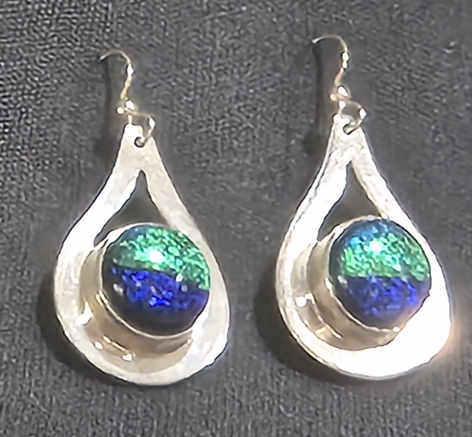 1980s DOMINIQUE DINOUART DDD Sterling Silver Dichronic Glass Teardrop Earrings